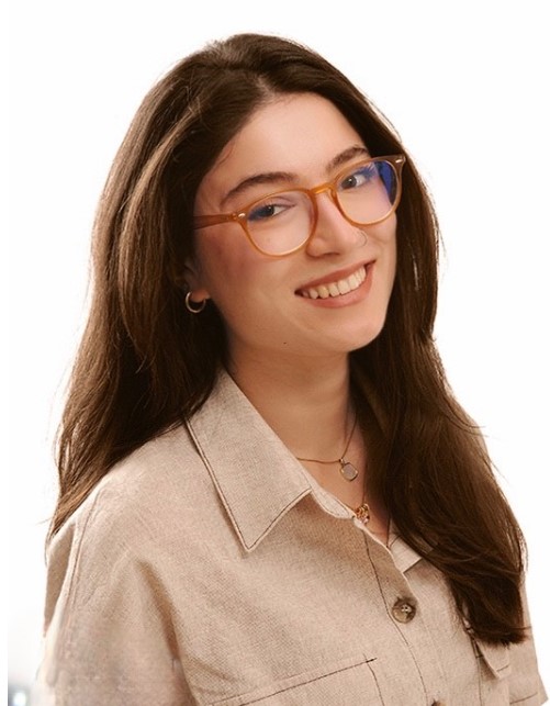 YarenO.jpg (63 KB)