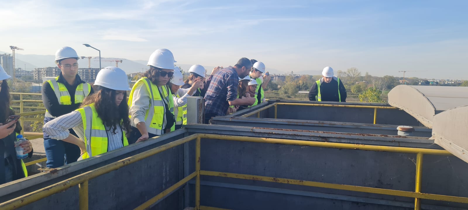 Veolia 3.jpeg (109 KB)