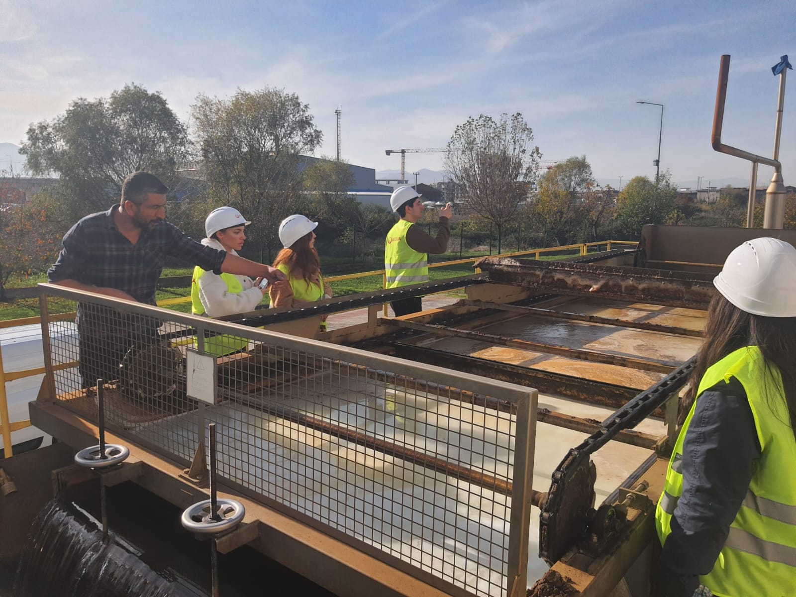 Veolia 5.jpeg (246 KB)